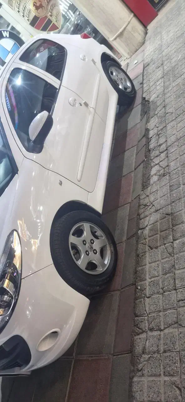 ۲۰۷ مدل ۹۷ فول بدون رنگ و لیسه ضربه و صافکاری|خودرو سواری و وانت|تهران, شهرک غرب|دیوار