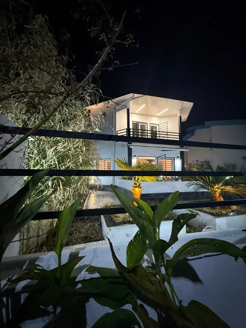 فروش عمارت شهرکی با جکوزی/ مدارک تکمیل/تراس بزرگ|فروش خانه و ویلا|سلمانشهر, |دیوار