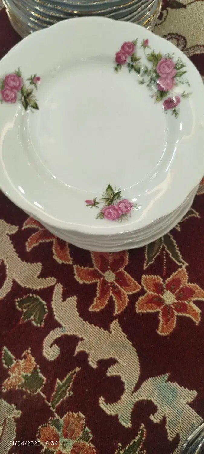 چینی گل سرخی|ظروف سرو و پذیرایی|یزد, |دیوار