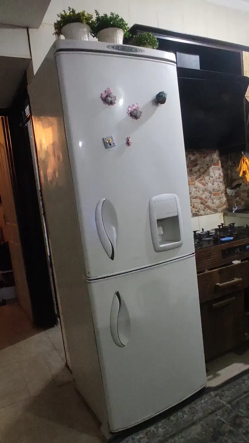 یخچال فریزرامرسان بادی بدون برفک|یخچال و فریزر|کارون, |دیوار