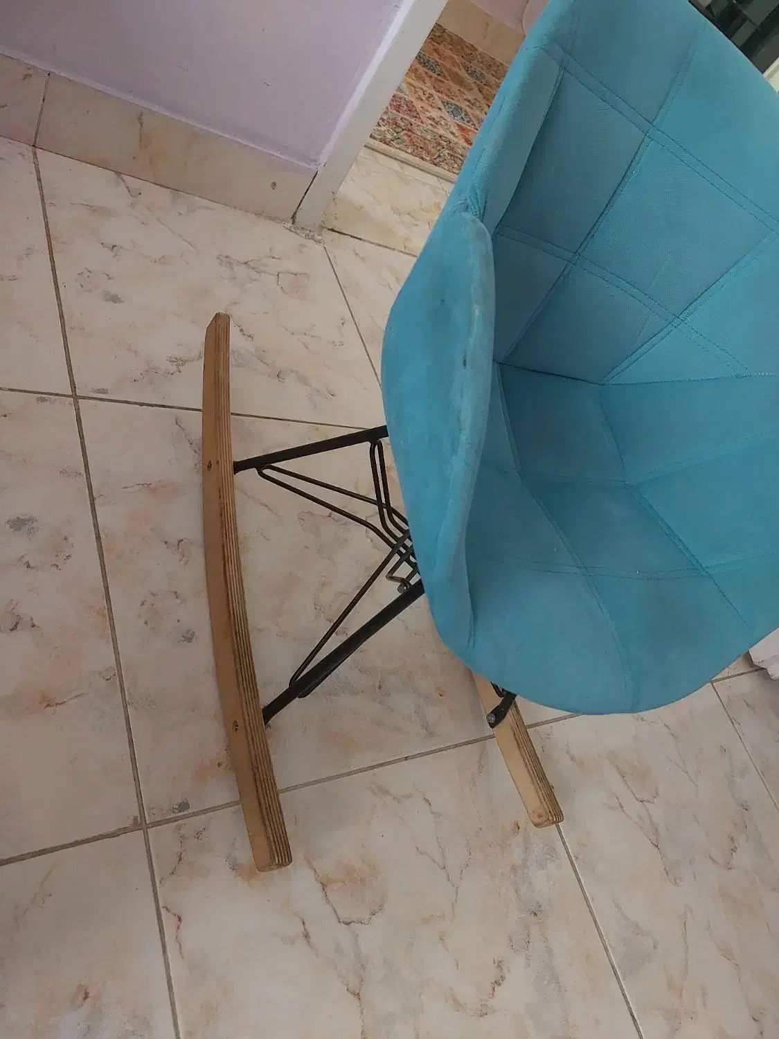 صندلی راک کودک|تخت و صندلی بچه|پرند, فاز ۳|دیوار