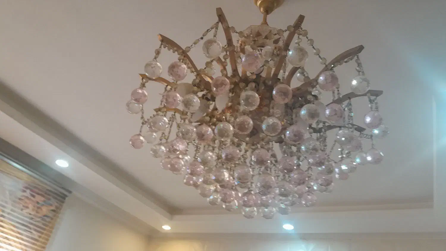 لوستر خاص|لوستر و چراغ آویز|پرند, فاز ۶|دیوار