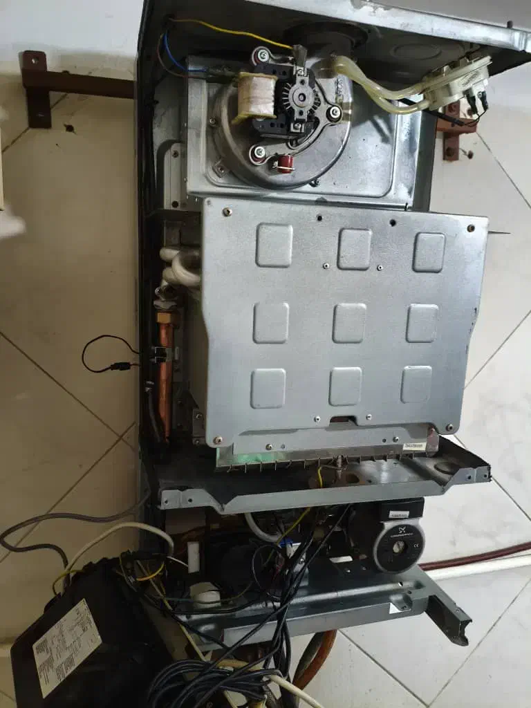 پکیج گلدیران پرستیژ ۲۸هزار درحد|آبگرمکن، پکیج، شوفاژ|کرج, حسین آباد (اکبر آباد)|دیوار