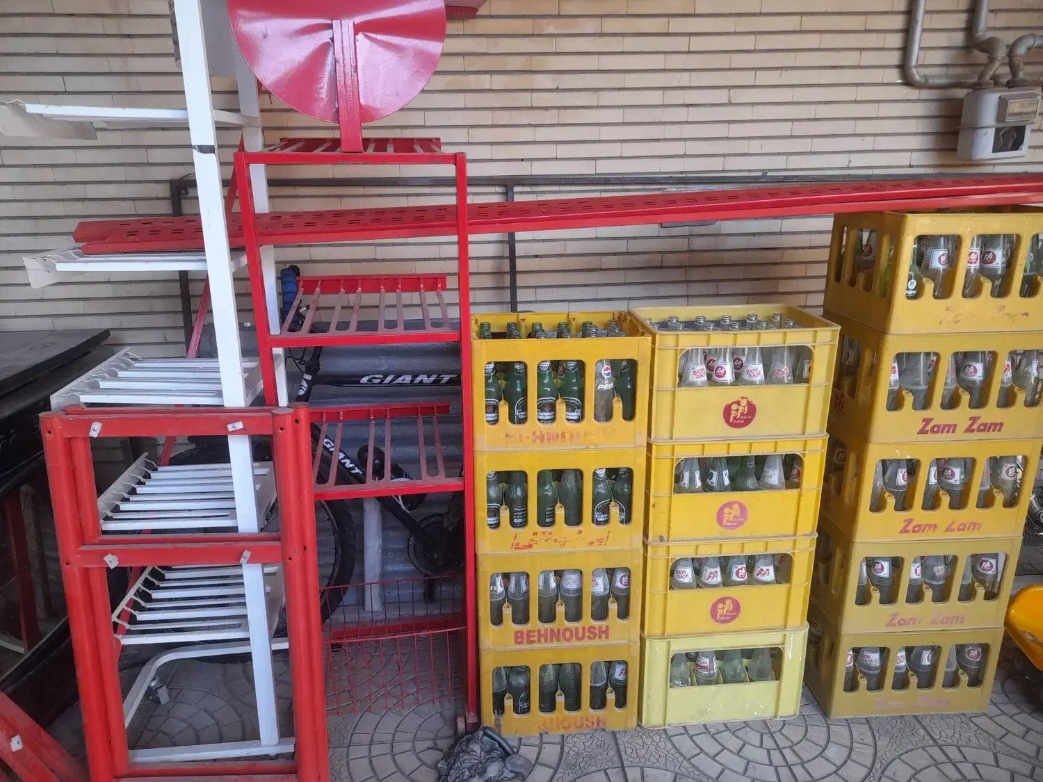 جعبه خالی|ظروف نگهدارنده، پلاستیکی، یک‌بارمصرف|شاهرود, |دیوار