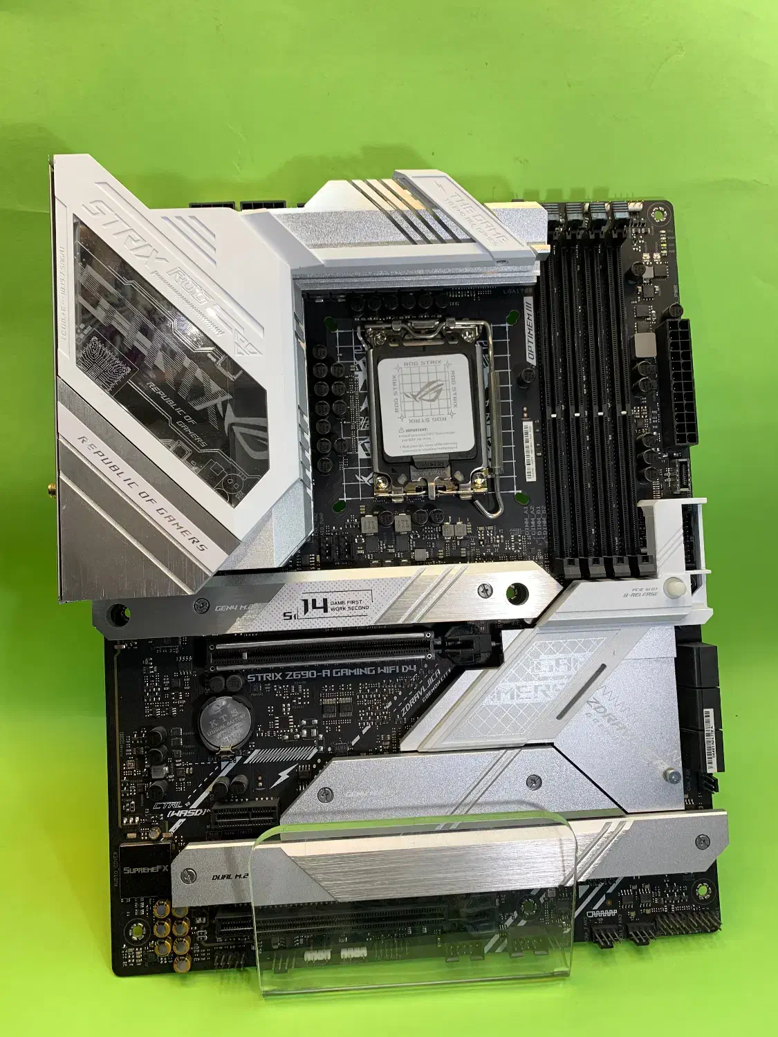 مادر برد  asus ROG strixZ690 A GAMING wifi d4|قطعات و لوازم جانبی رایانه|اهواز, نادری|دیوار