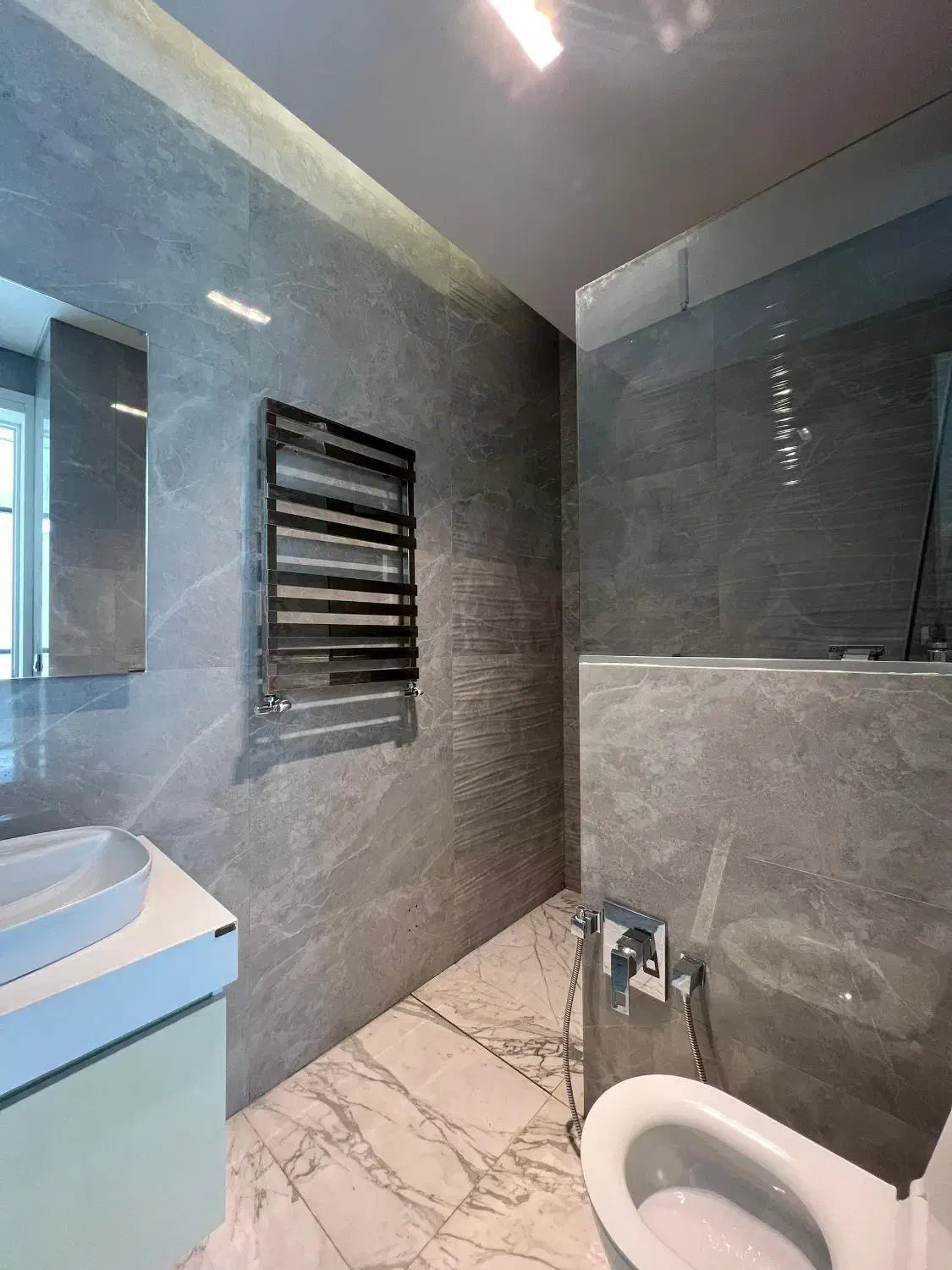 تاپ لوکیشن فرشته ۱۰۰متر مدرن نوساز