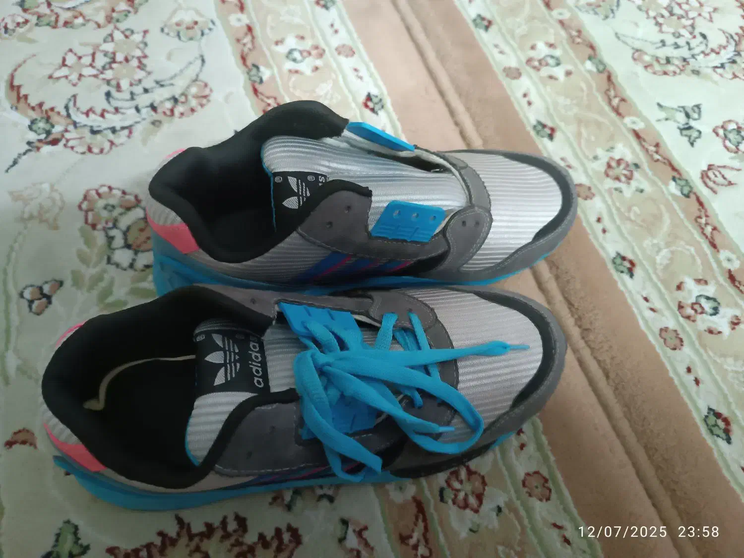 آدیداس آبی (۴۰.۴۱)|کیف، کفش، کمربند|گرمدره, |دیوار