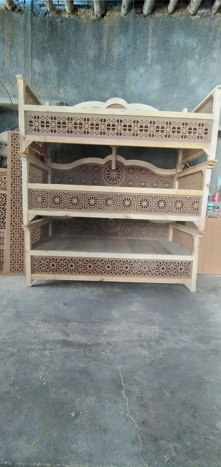 تخت ومبل ومیزگره چینی چوبی بصورت نقدی واقساط|مبلمان خانگی و میز عسلی|خمینیشهر, |دیوار