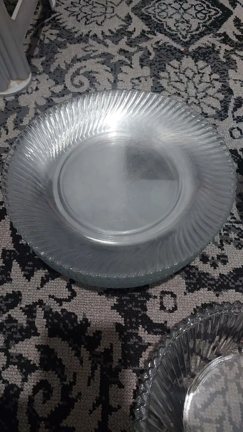 تعدادی بشقاب|ظروف سرو و پذیرایی|شیراز, ده پیاله|دیوار