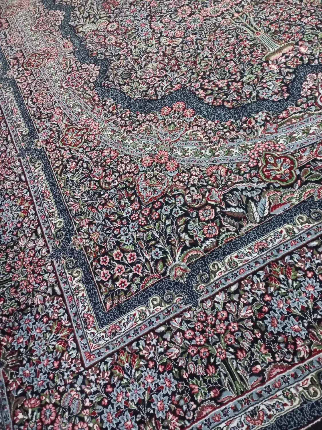 یک تخته فرش 12متری 700 شانه|فرش|کبودرآهنگ, |دیوار