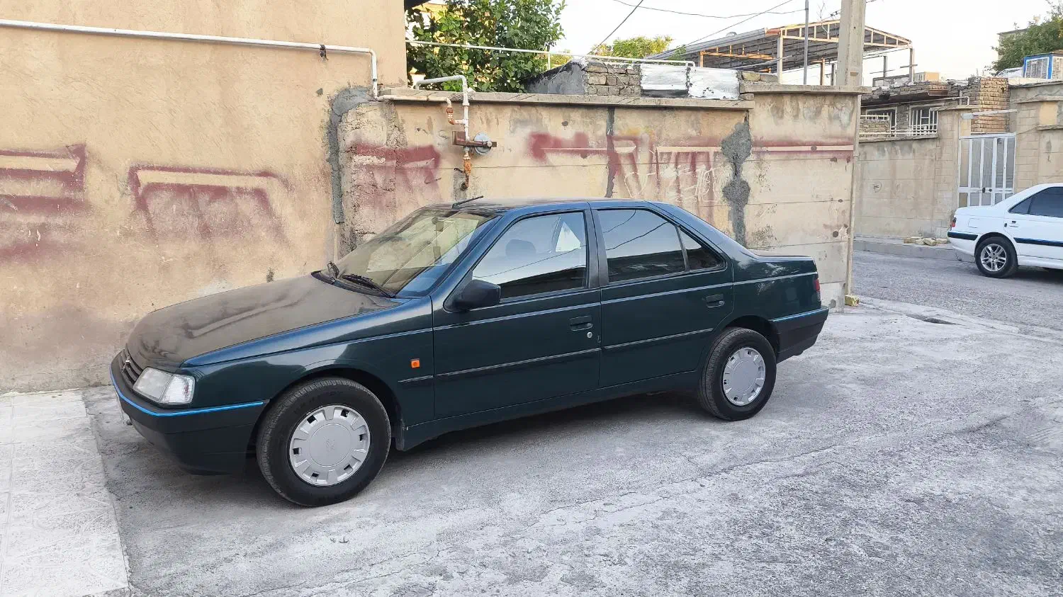 آردی ۸۴بیرنگ درجه یک وفابریک|خودرو سواری و وانت|گیلان غرب, |دیوار