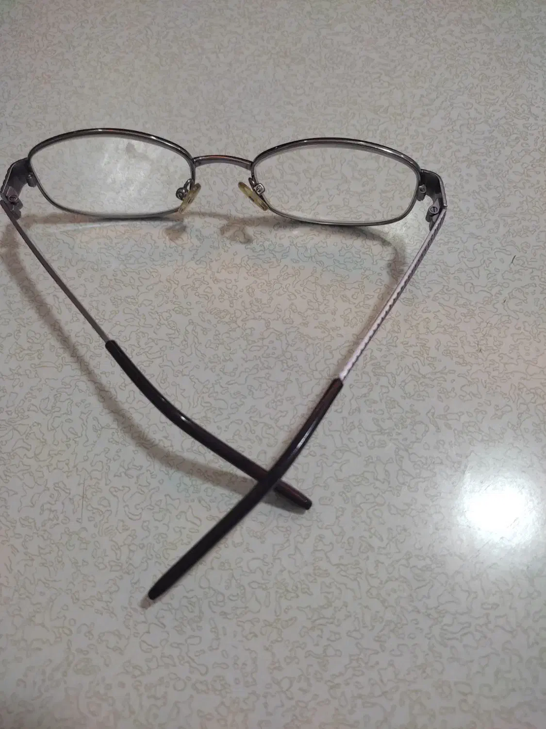 عینک طبی زنونه|آرایشی، بهداشتی، درمانی|برخوار, |دیوار