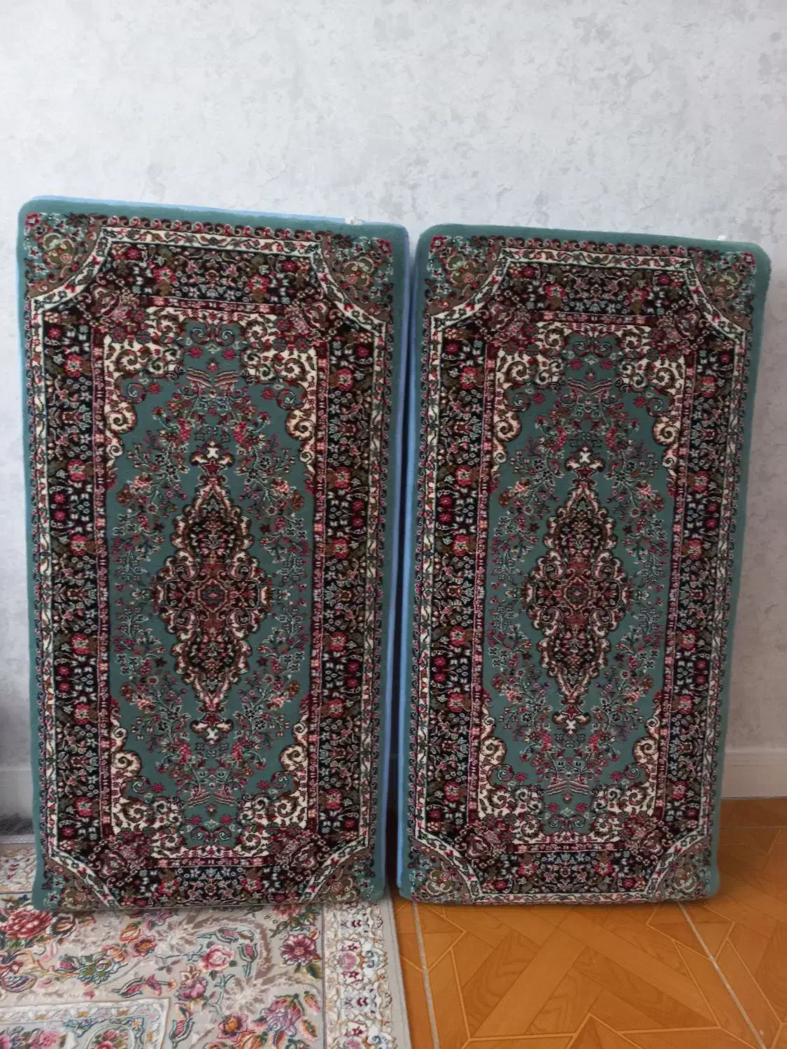 یک جفت پشتی|پشتی|اسلامشهر, مسکن مهر اسلاشهر (شهرک امام خمینی)|دیوار