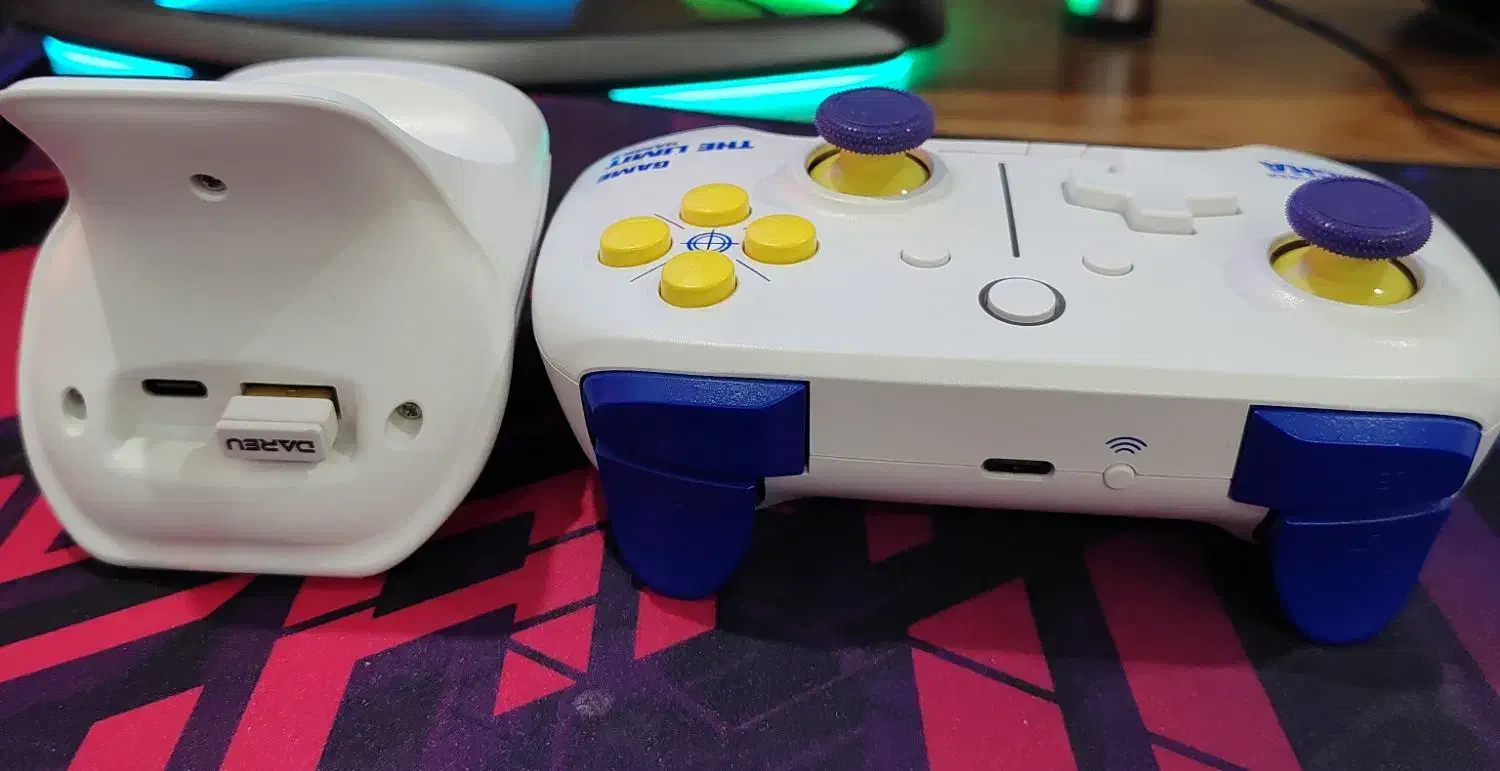 دسته بازی (2 دسته)|کنسول، بازی ویدئویی و آنلاین|تهران, دریاچه شهدای خلیج فارس|دیوار