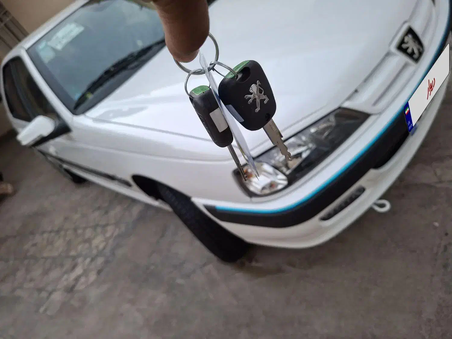 پارس سال سفارشی موتور جدید ۴۰۳ سیمیELX|خودرو سواری و وانت|شیراز, شهرک سراج‎|دیوار