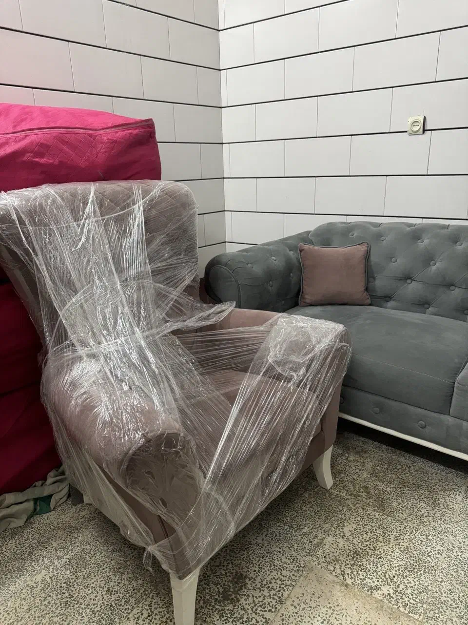 مبل ۸نفره کاملا نو|مبلمان خانگی و میز عسلی|خرمآباد, |دیوار