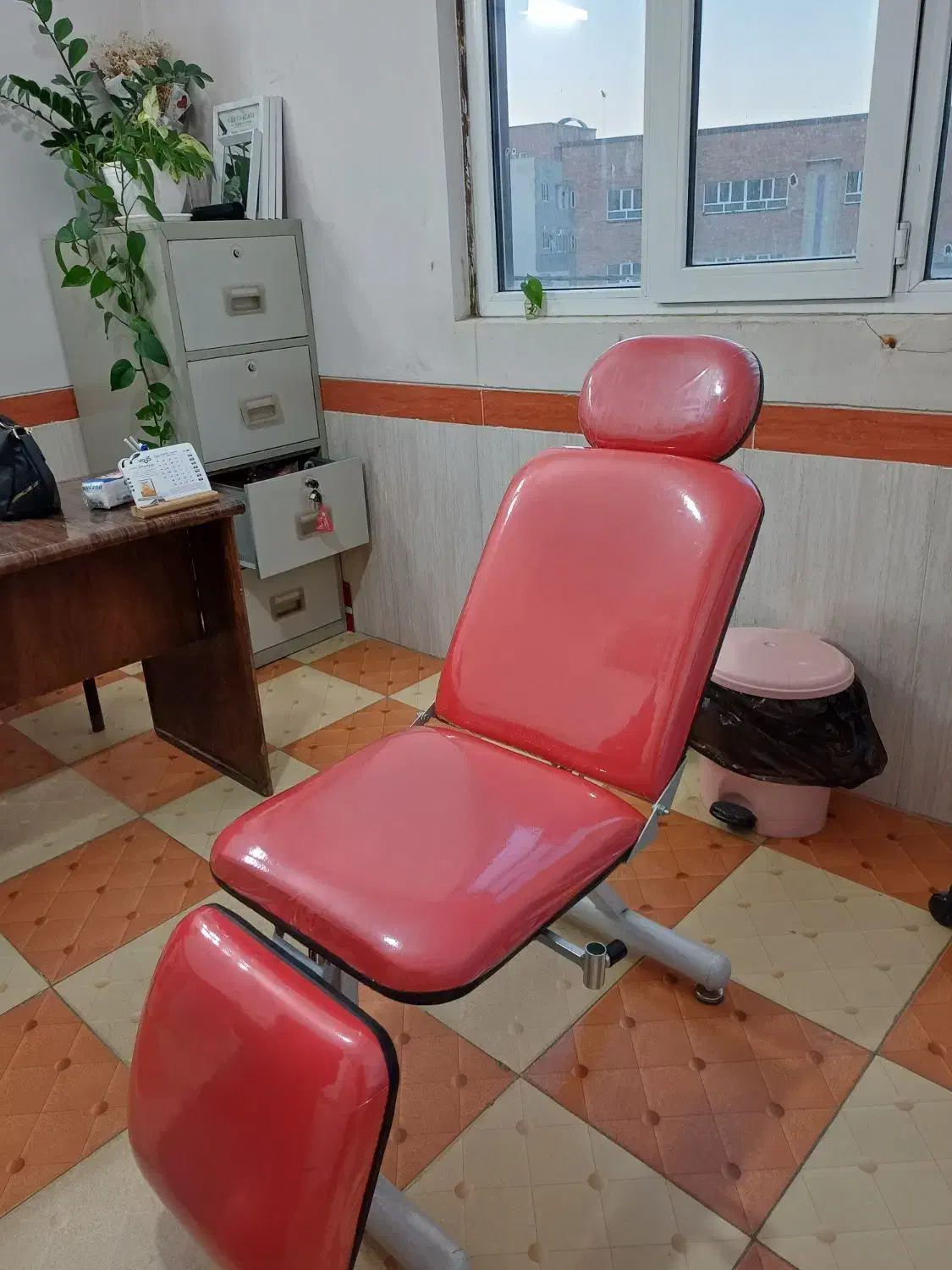 صندلی سه تیکه|صندلی و نیمکت|تویسرکان, |دیوار