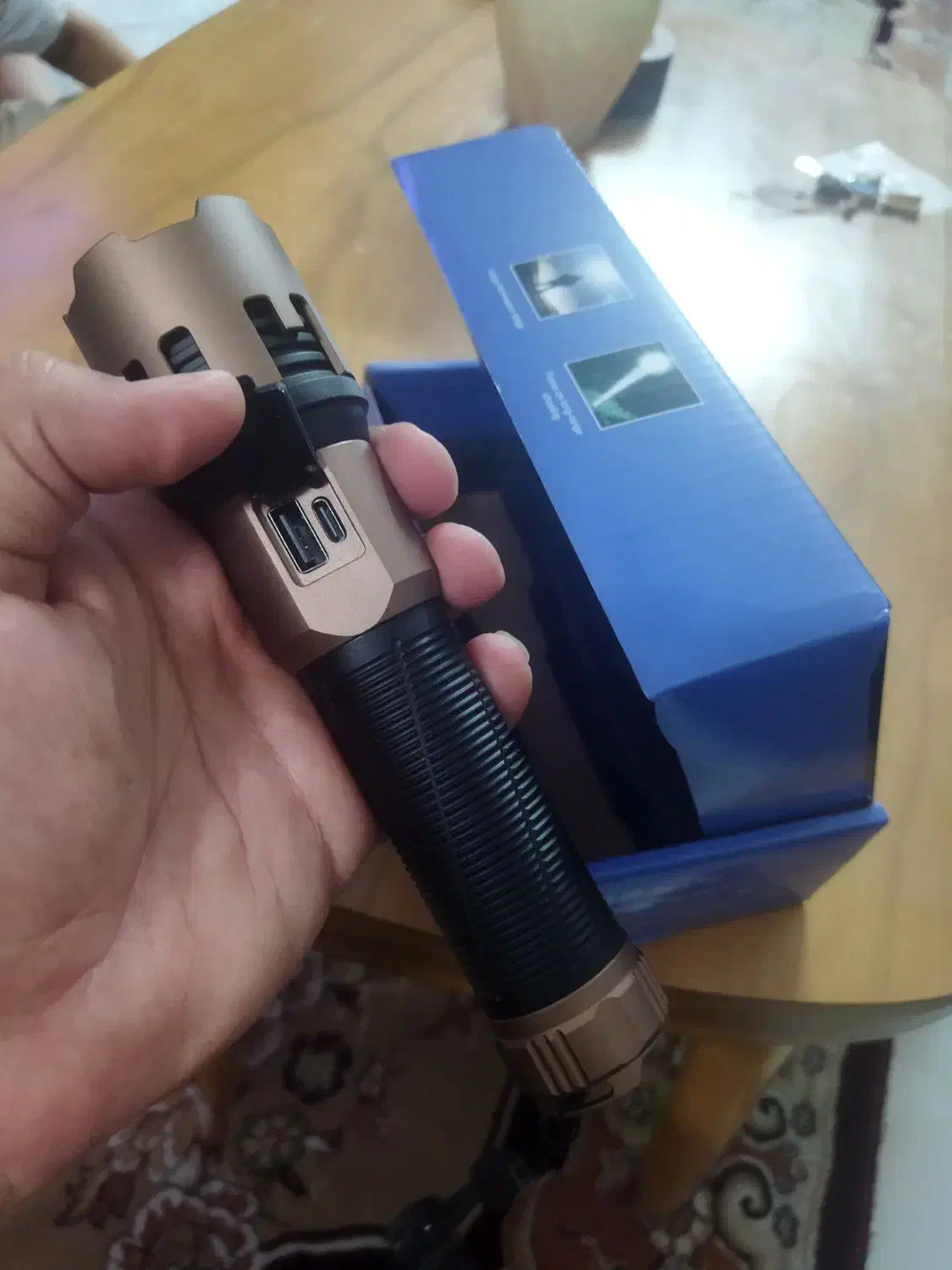 چراغ قوه شارژ برقی با کابل USB|کوهنوردی و کمپینگ|شهرضا, |دیوار