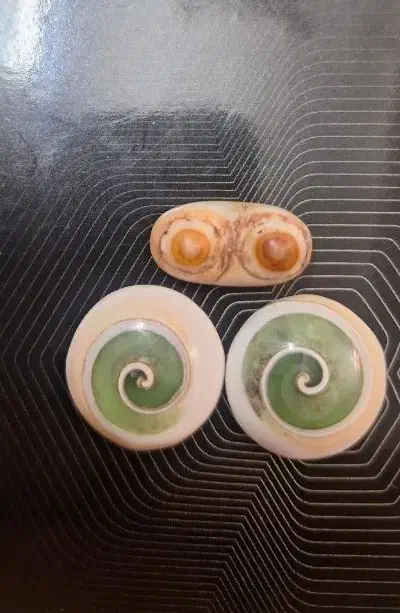 بابا قوری|جواهرات|ساری, |دیوار