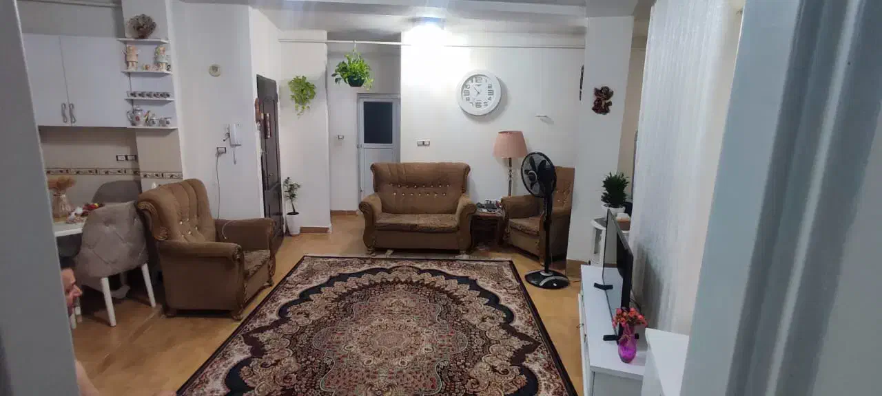 ۷۰ متری بر خیابان صمصام.گلزاران|فروش آپارتمان|رشت, گلزاران|دیوار