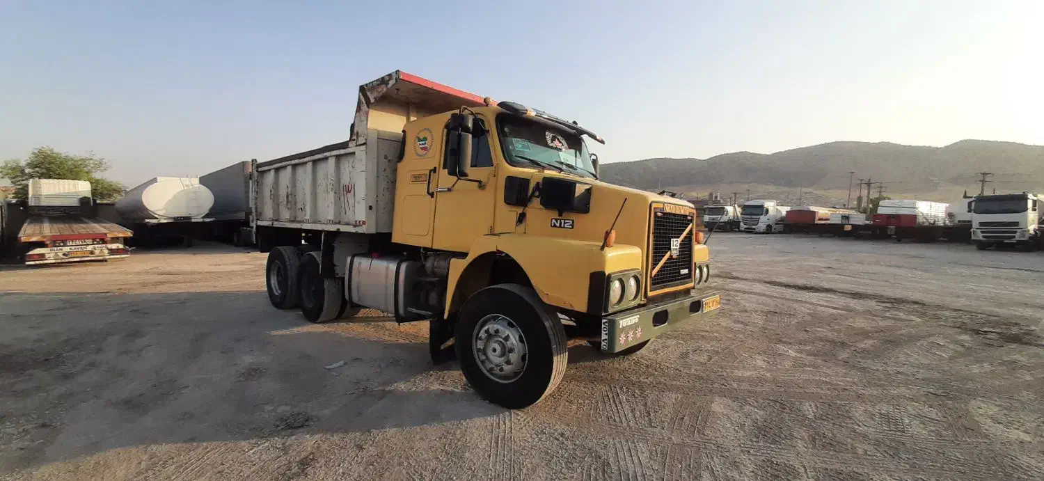 ولوو کمپرسی توپ طلا|خودرو سنگین|تهران, میدان میوه و ترهبار مرکزی|دیوار