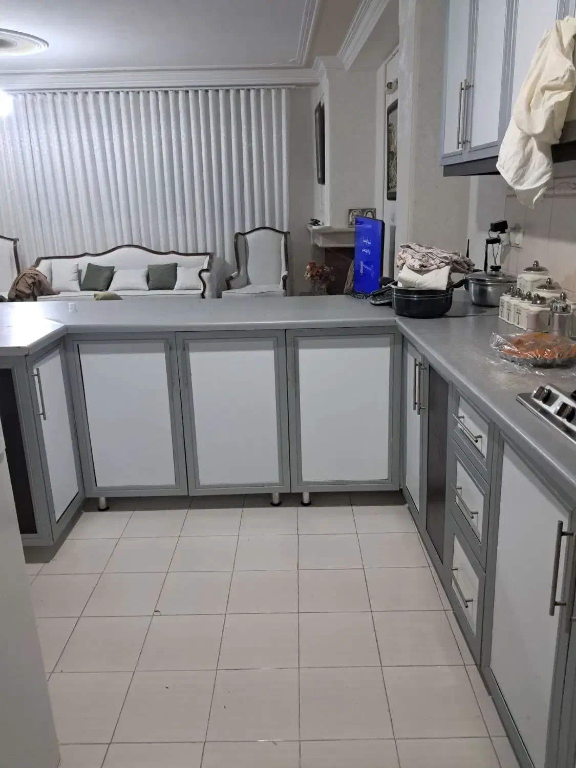 کابینت کار کرده|آب‌چکان و نظم‌دهنده ظروف|بجنورد, |دیوار