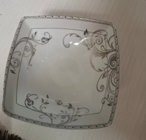 سرویس چینی 18 نفره|ظروف سرو و پذیرایی|تهران, وصفنارد|دیوار