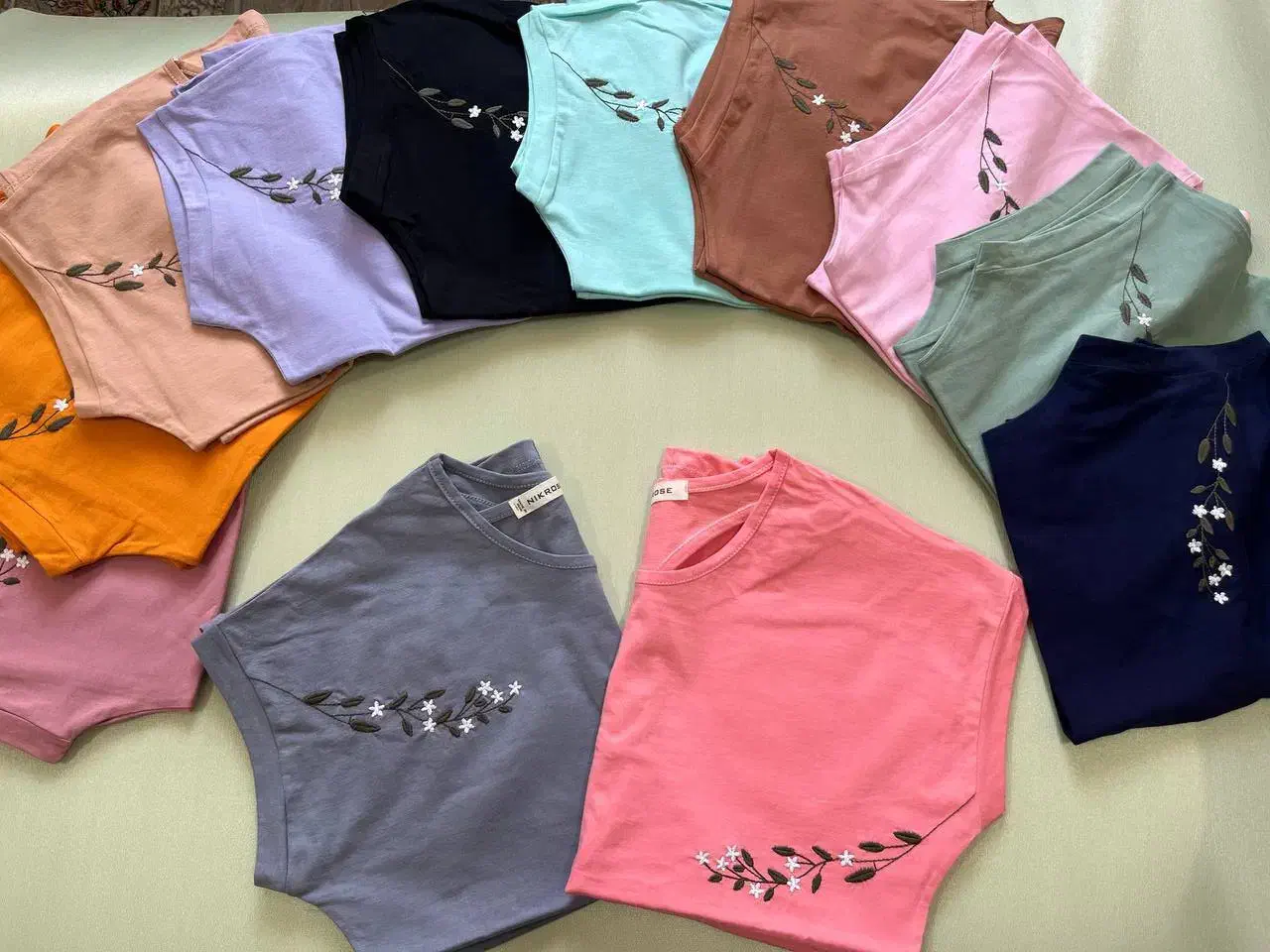 لباس|لباس|سقز, |دیوار