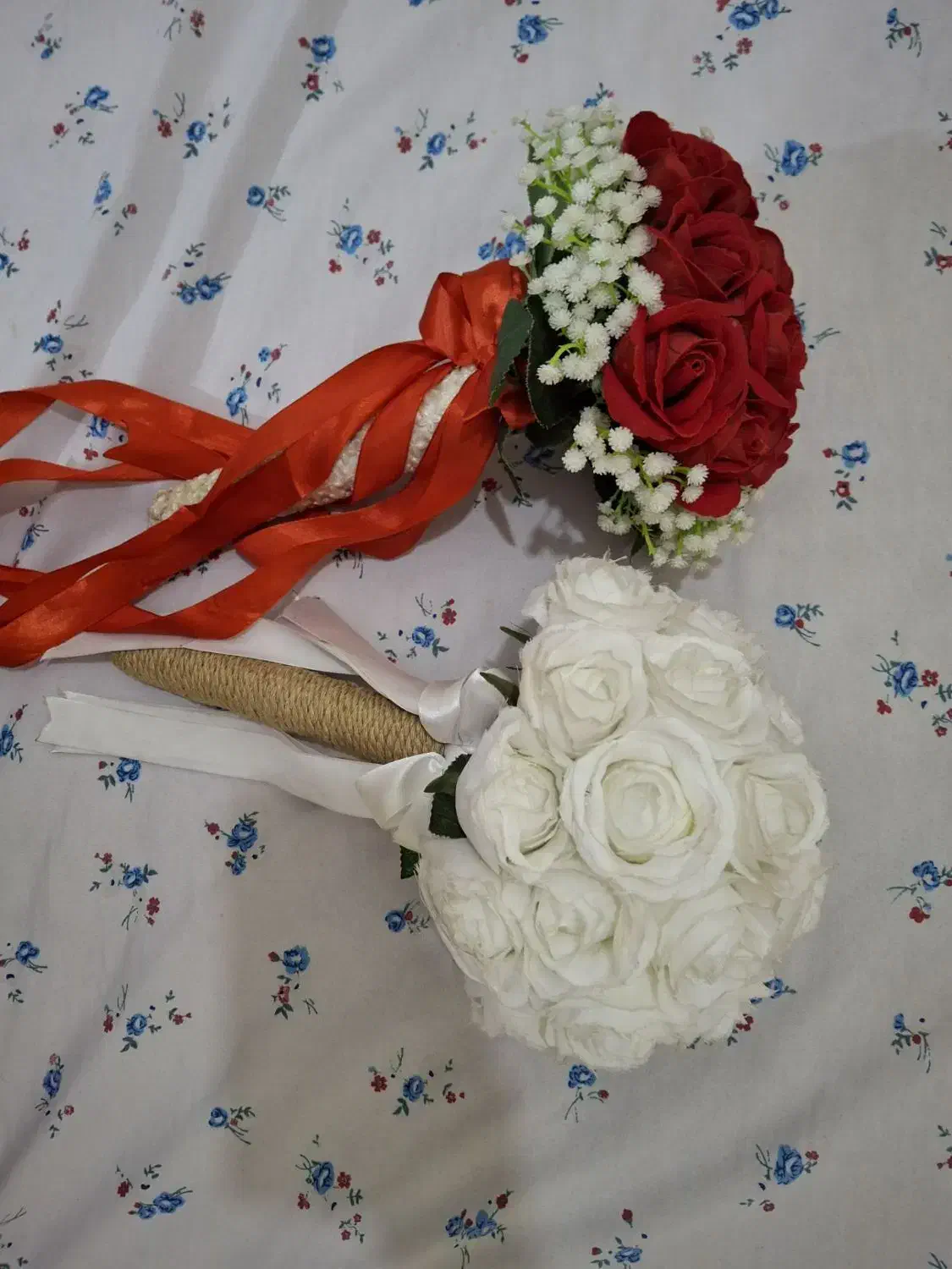 دسته گل عروس بسیار شیک|گل مصنوعی|بهارستان, |دیوار