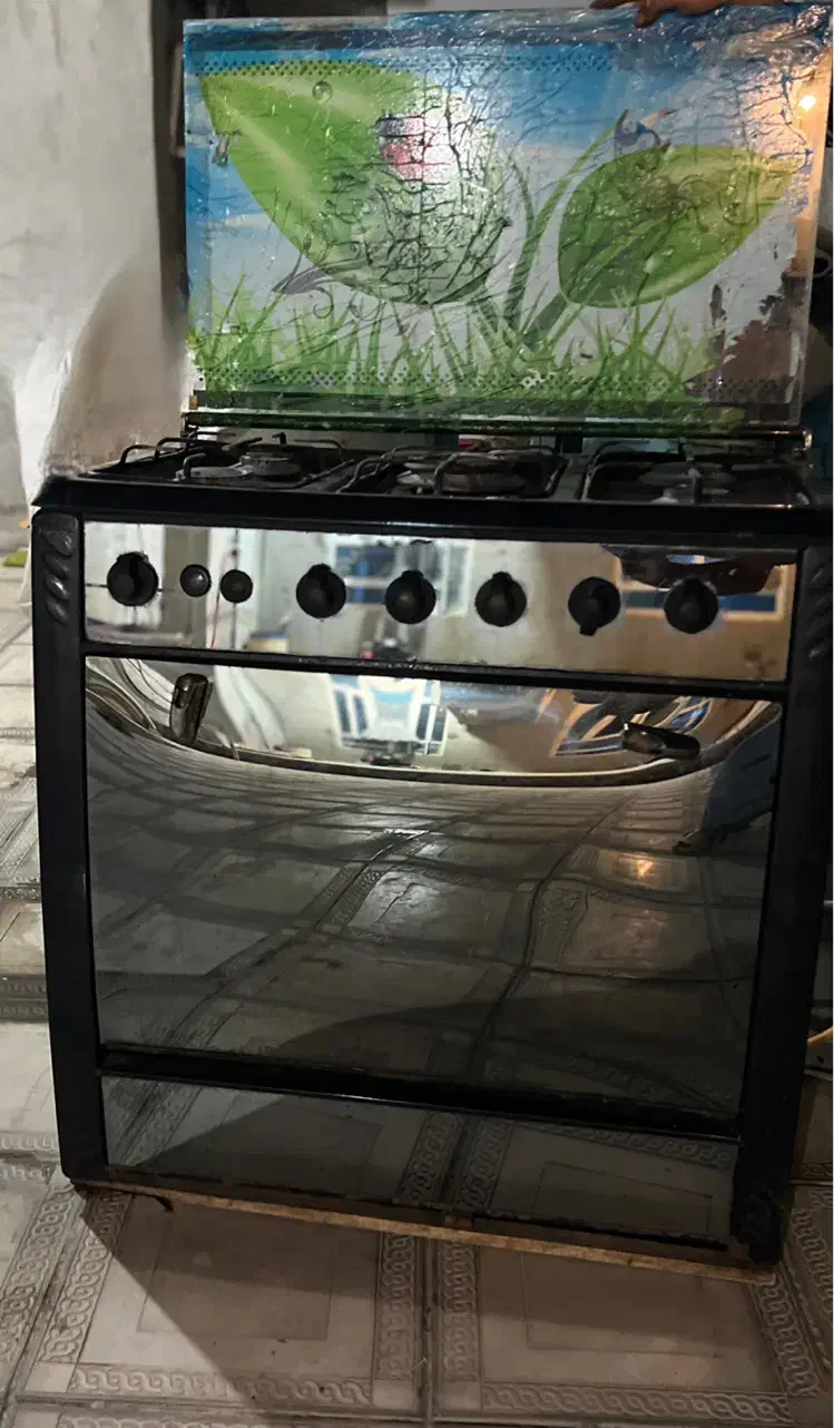 مبل ۷نفره و گاز پنج شعله|مبلمان خانگی و میز عسلی|کوه چنار, |دیوار