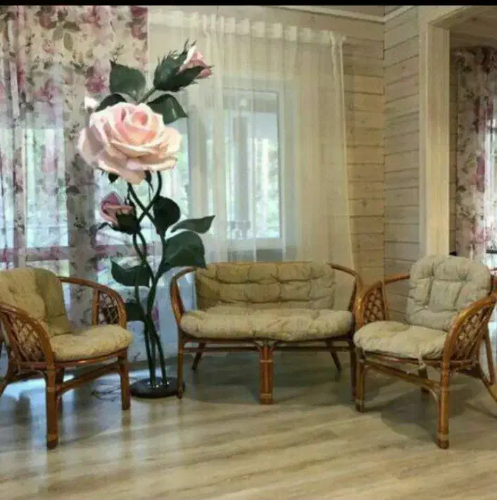 گل های بزرگ|گل مصنوعی|رشت, فلسطین|دیوار