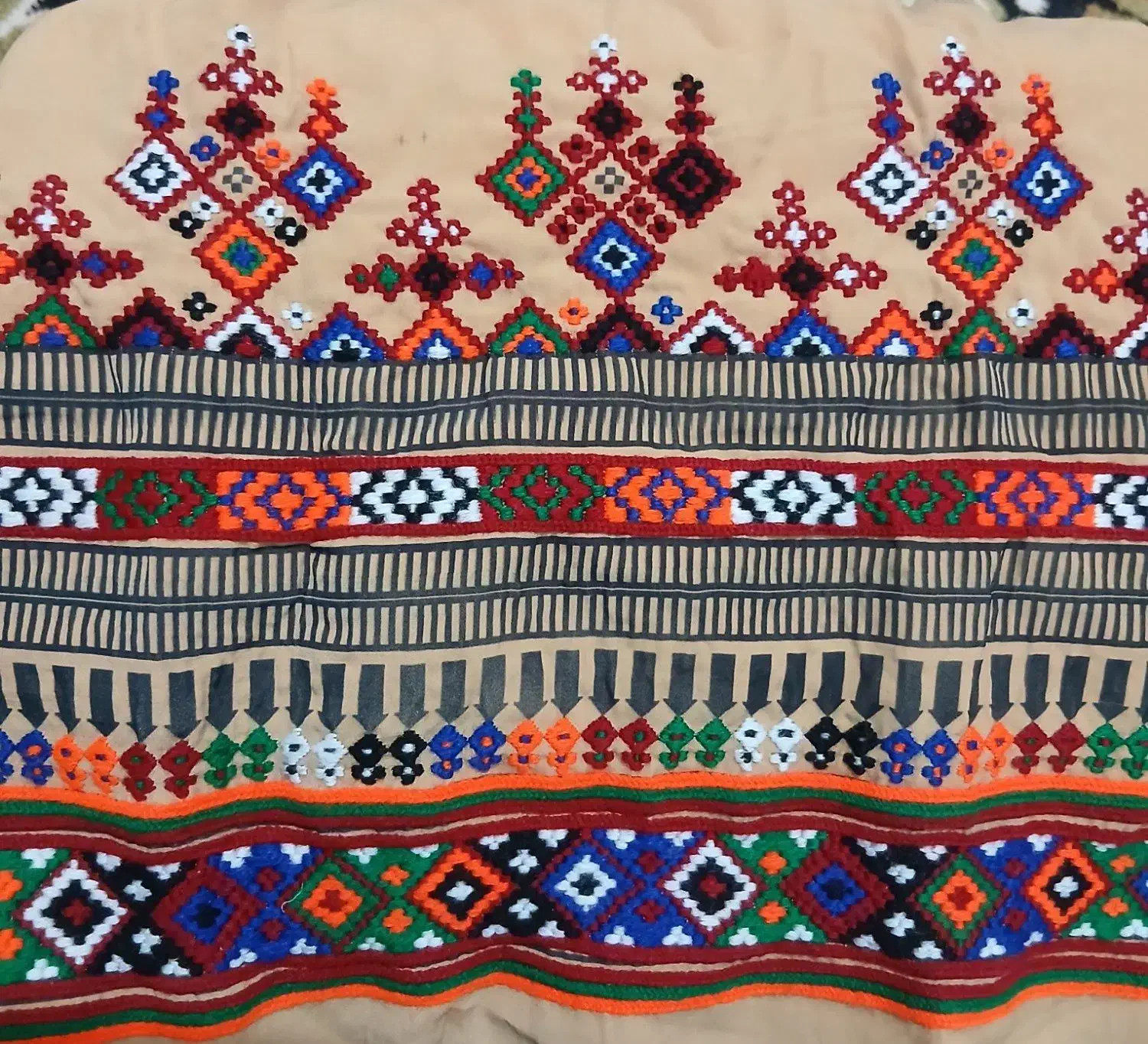 موسوم دوچ شهریزد پذیرفته میشود|لباس|چابهار, |دیوار