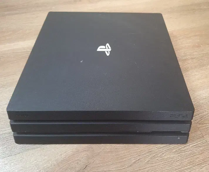 پلی استیشن۴ پرو حرفه ای با ۳دسته و بازی های سنگین|کنسول، بازی ویدئویی و آنلاین|تهران, ابوذر|دیوار