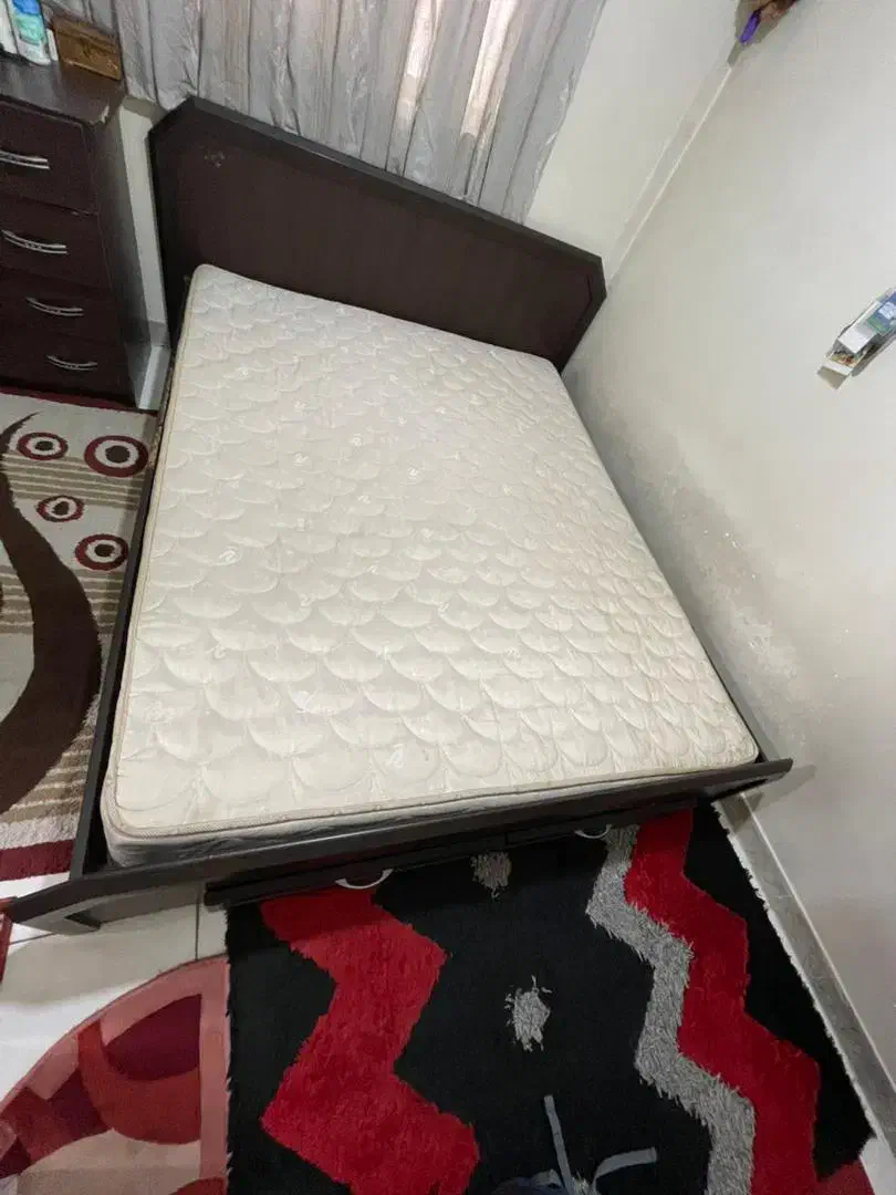 تخت دو نفره ام دی اف با تشک و درآور در نواب صفوی|تخت و سرویس خواب|تهران, سلسبیل شمالی|دیوار