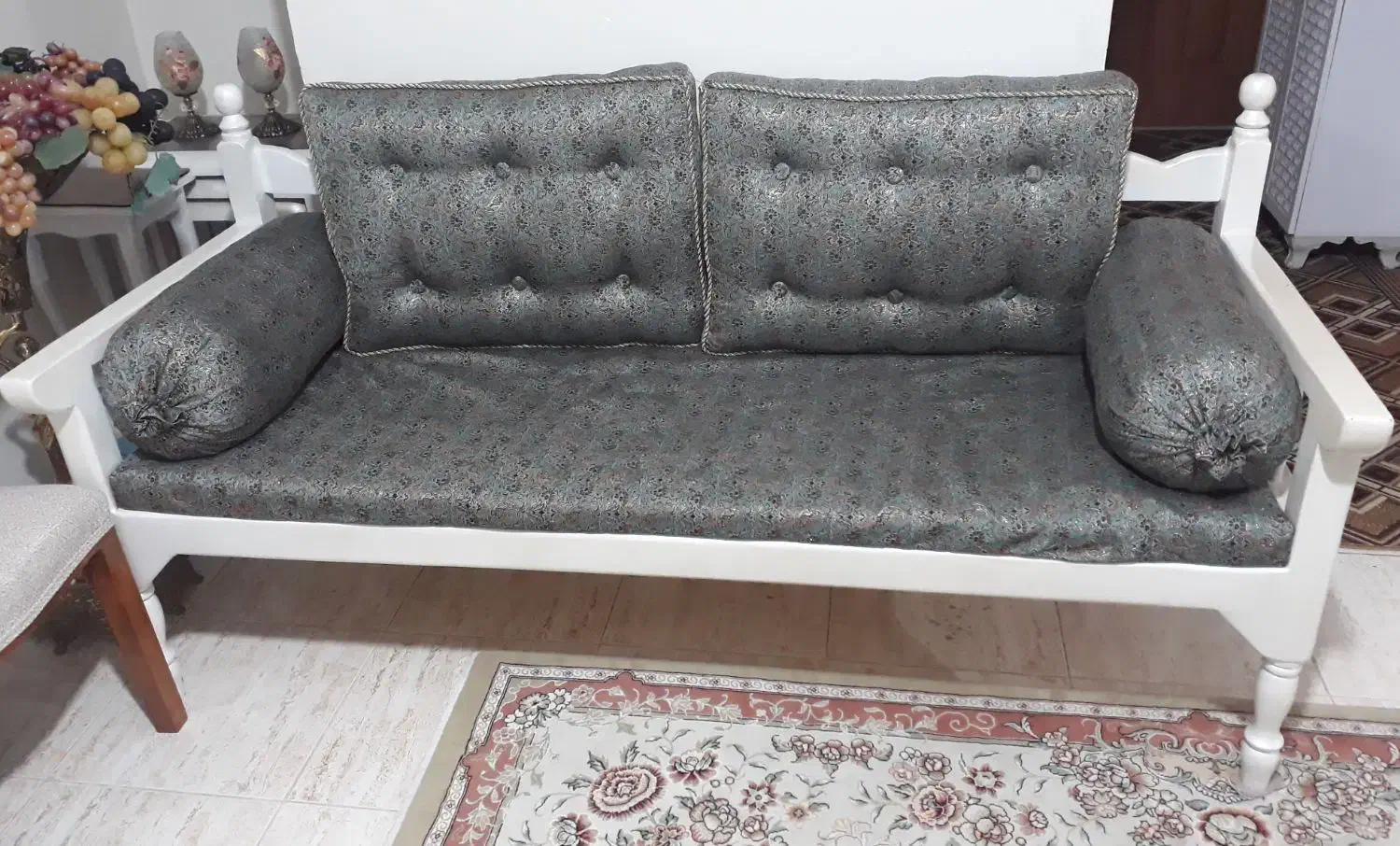 تخت چوبی سنتی ۳نفره|مبلمان خانگی و میز عسلی|سبزوار, ولیعصر (نجار آباد)|دیوار