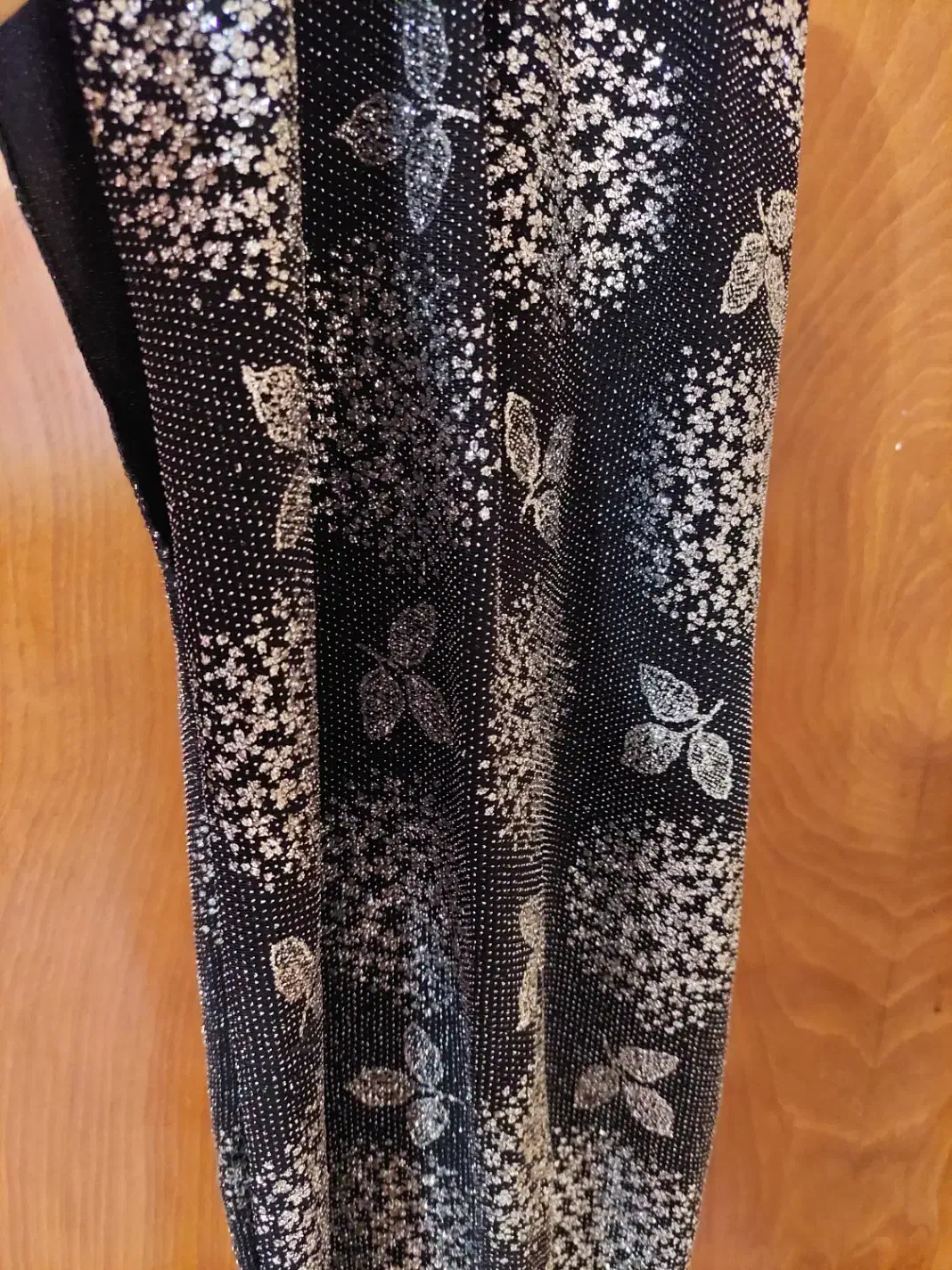 تعدادی مانتو،مانتو شلوار،پالتو،لباس وشلوار|لباس|رشت, حاجی آباد|دیوار