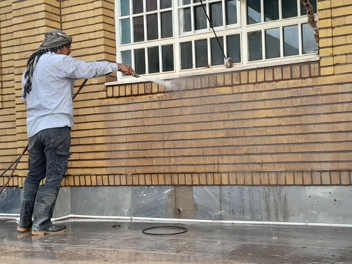 سنگ سابی کفسابی ساب زنی سرامیک موزائیک|خدمات نظافت|قم, پاسدار|دیوار