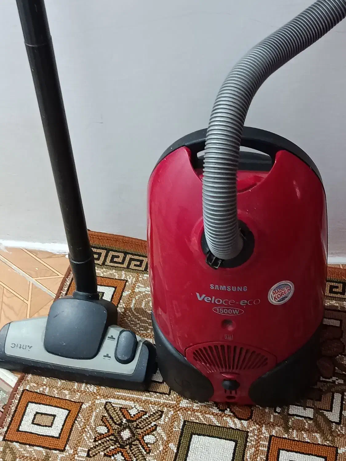 جارو برقی سالم تمیز|جاروبرقی، جارو شارژی، بخارشو|بندر انزلی, کلیور|دیوار