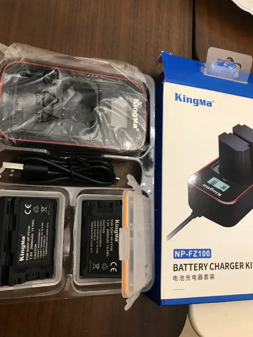 شارژر دوبل و باتری سونی Fz-100|دوربین عکاسی و فیلم‌برداری|تهران, پاسداران|دیوار