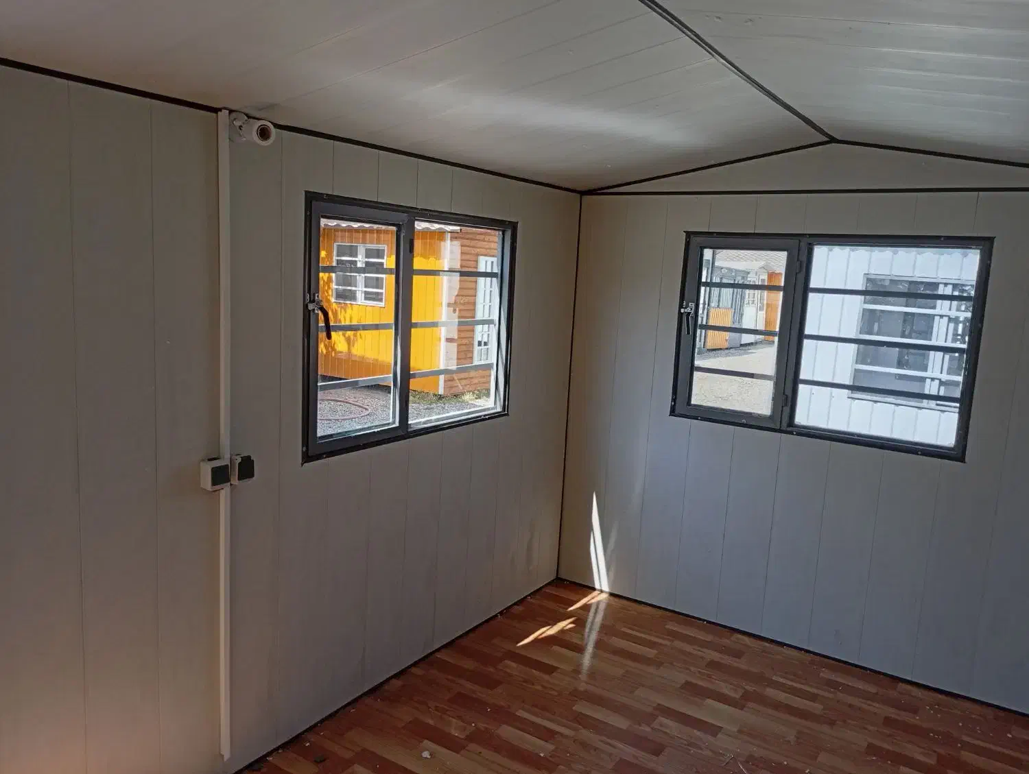 تولیدی ماندگار کانکس|مصالح و تجهیزات ساختمان|خواف, |دیوار