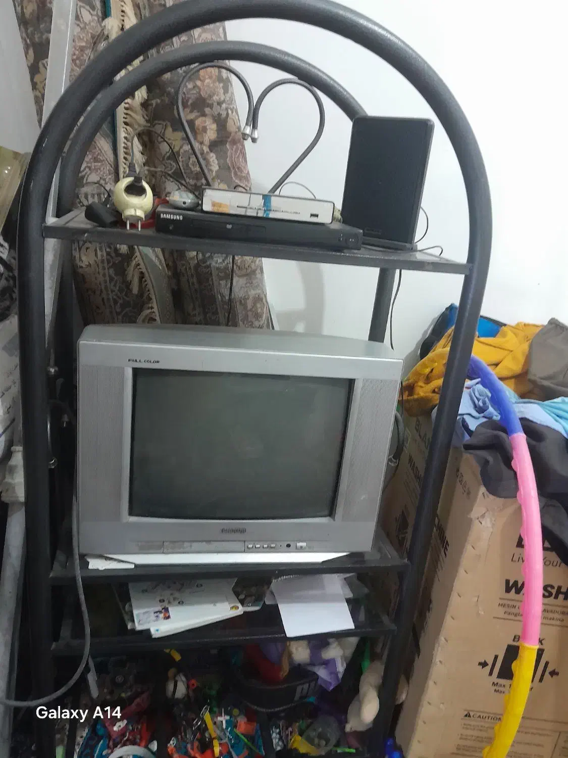 باسلام یه عدد تلویزون با دستگاه ایکس ویژن|تلویزیون و پروژکتور|خرمآباد, |دیوار