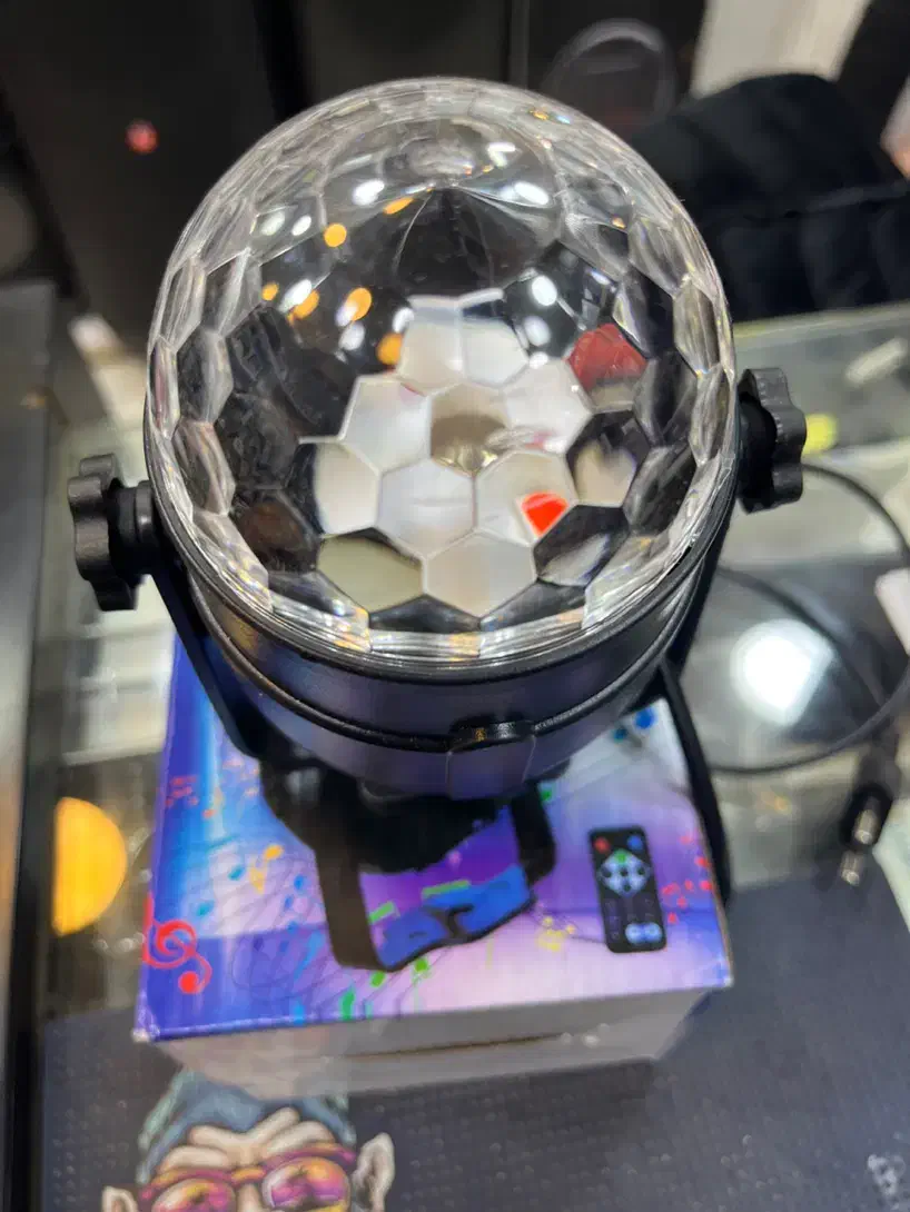 رقص نور|ریسه و چراغ تزئینی|رویان, |دیوار