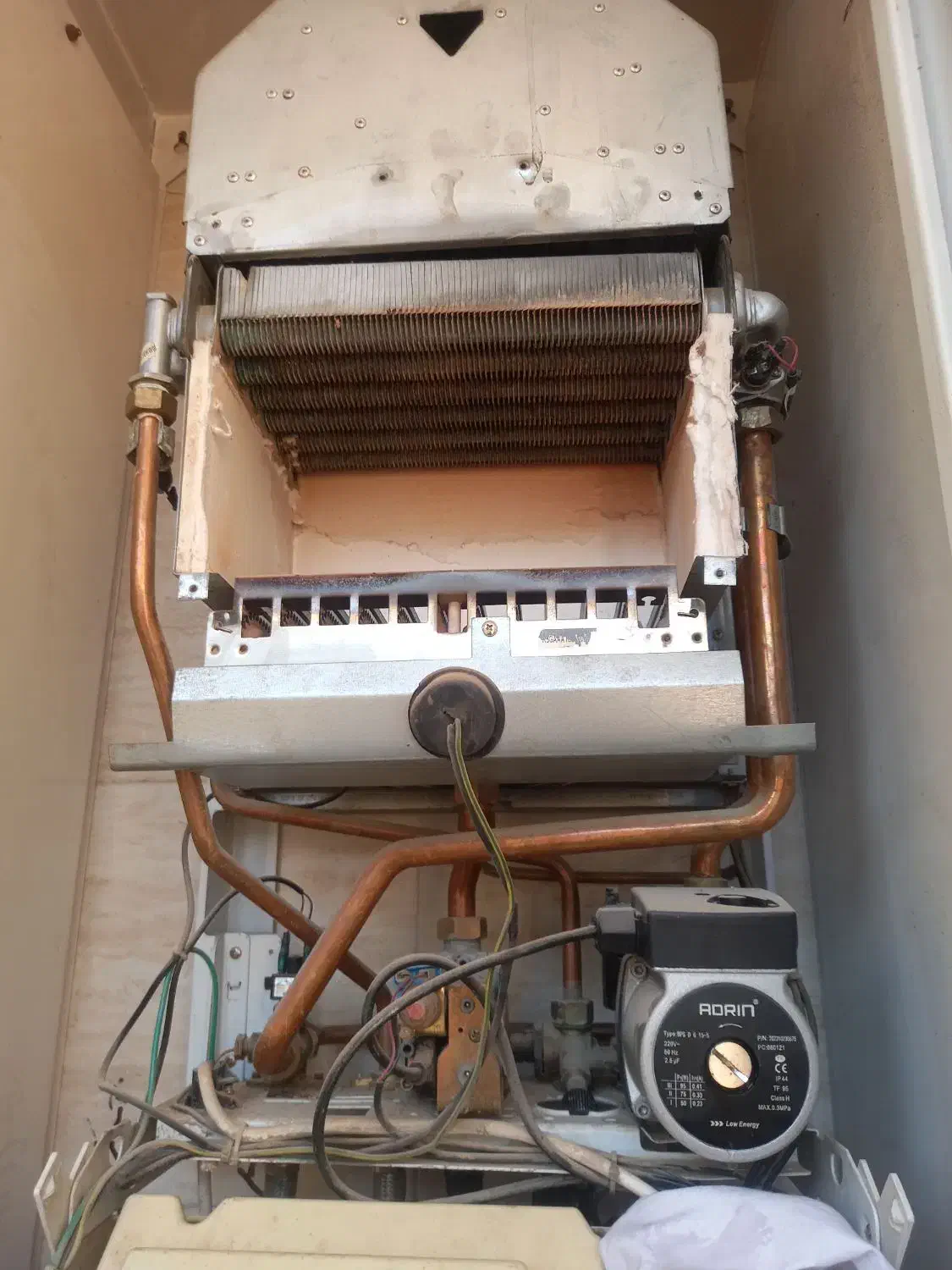 تعمیر و سرویس پکیج و رادیاتور و شیرآلات|خدمات پیشه و مهارت|شاهین‌شهر, فردوسی|دیوار