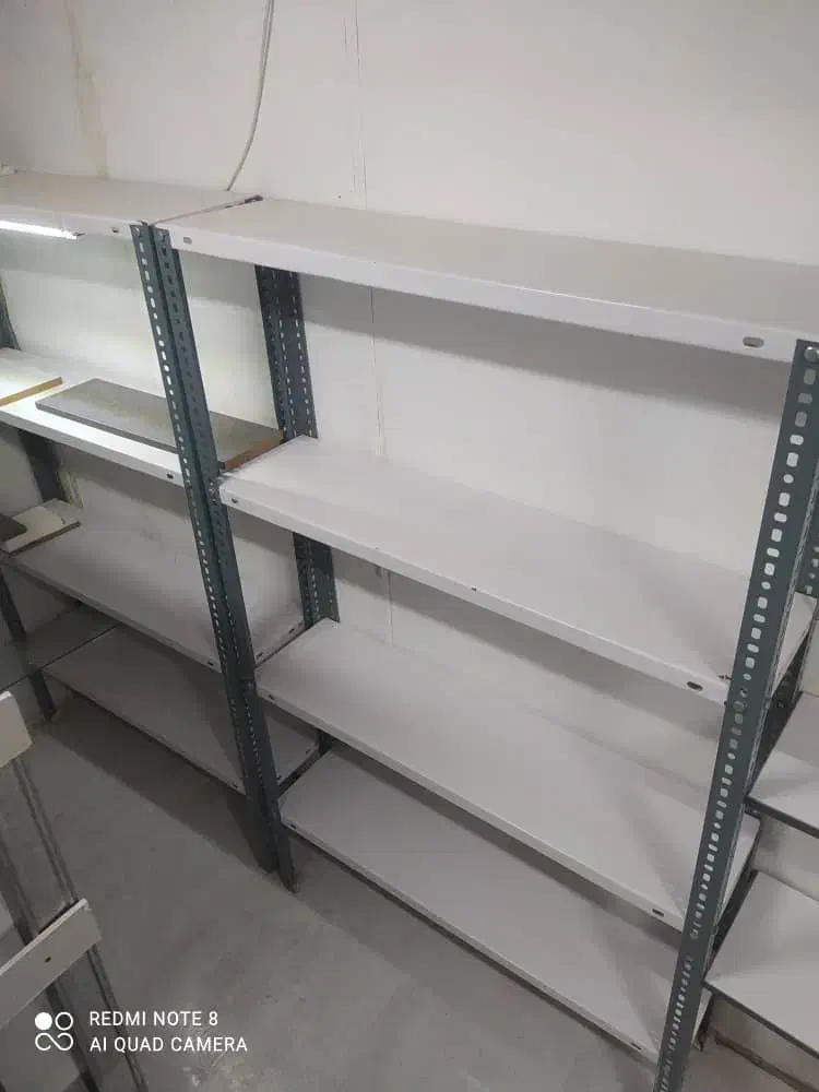 طبقه آهنی|کتابخانه، شلف، قفسه‌های دیواری|شیراز, شهرک گلدشت حافظ‎|دیوار