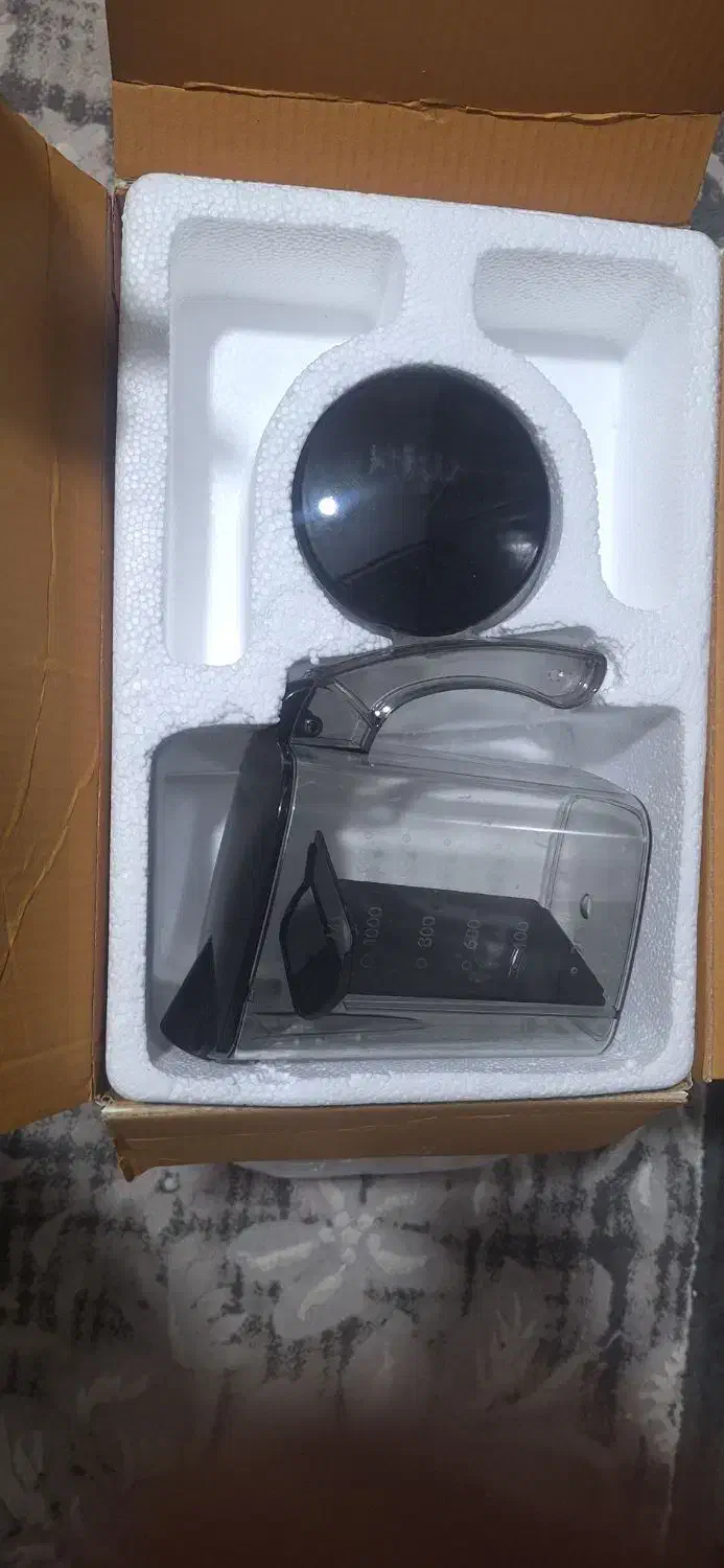 آبمیوه گیری نو نو استفاده نشده|آبمیوه‌گیر و آب‌مرکبات‌گیر|پرند, فاز ۶|دیوار