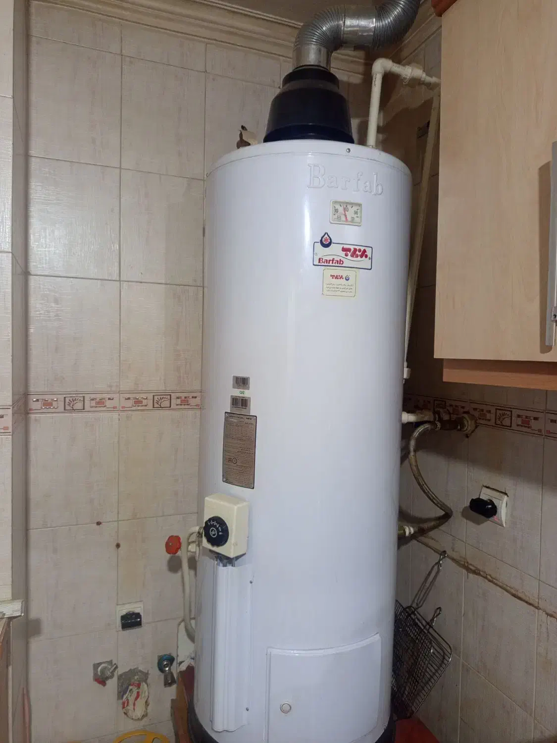 آبگرمکن مخزنی|آبگرمکن، پکیج، شوفاژ|شاهین‌شهر, فیض|دیوار