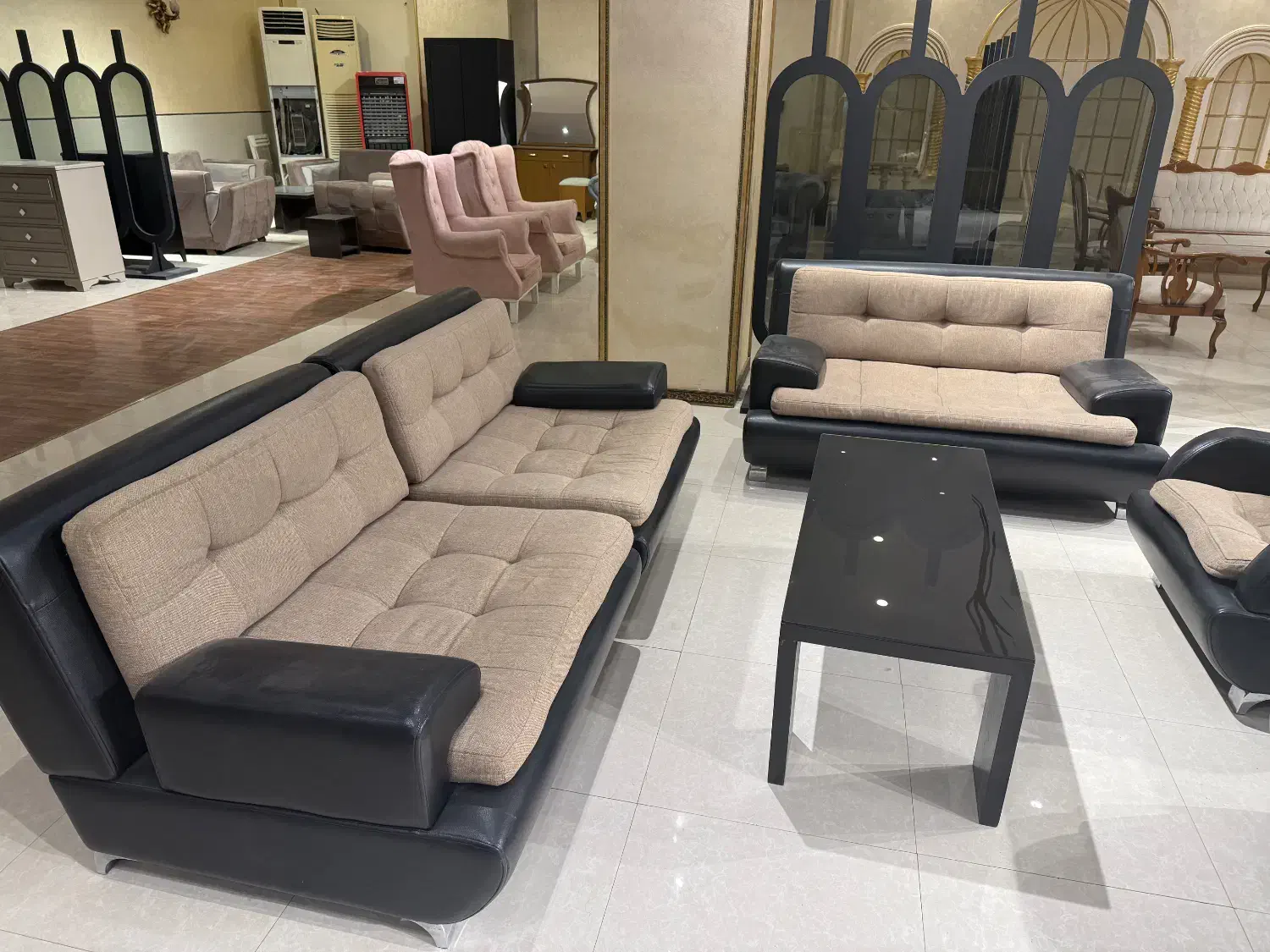 فروش چند دست مبل دسته دو|مبلمان خانگی و میز عسلی|کرج, شهرک امیر المومنین|دیوار