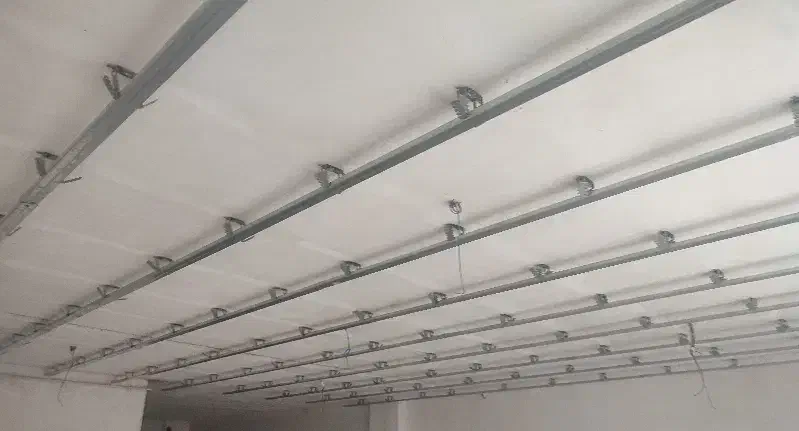 شاگرد کناف|استخدام معماری، عمران و ساختمانی|سنندج, |دیوار