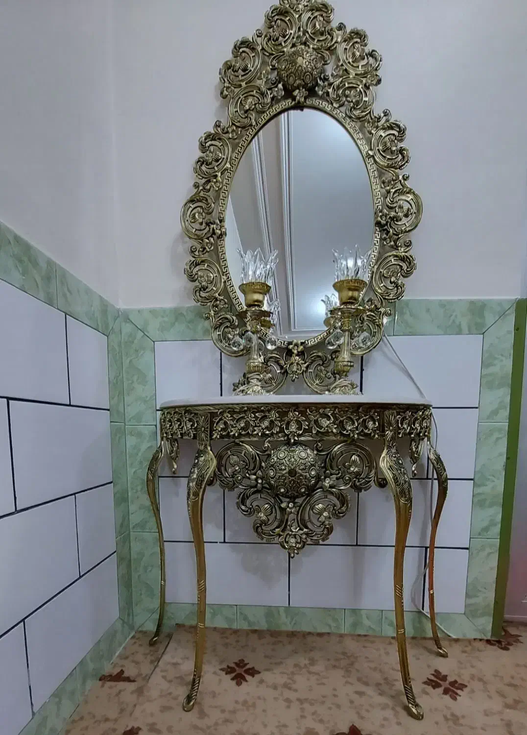 آینه و شمعدان|آینه|شهرکرد, |دیوار