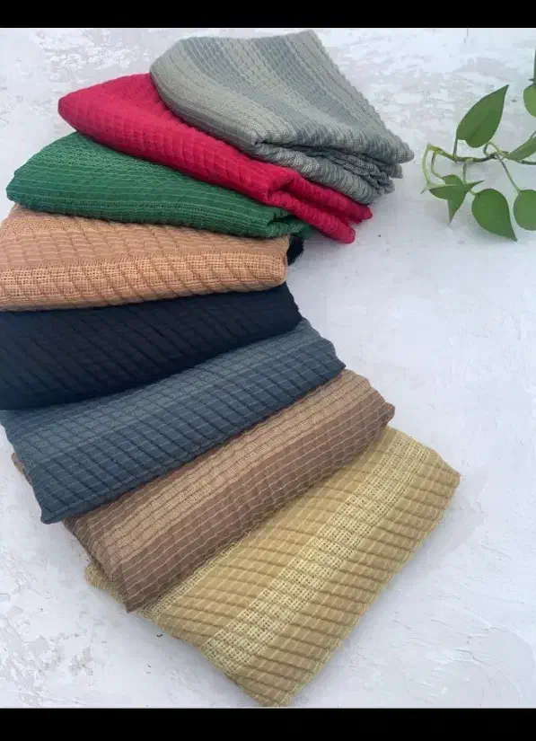 حراج واقعی شال و گرنبند جمعه بازار بافت|لباس|بافت, |دیوار